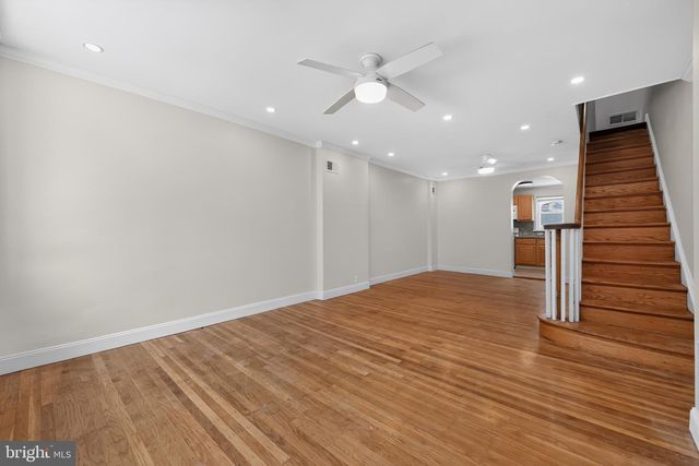 2043 S DARIEN ST, Philadelphia, PA 19148