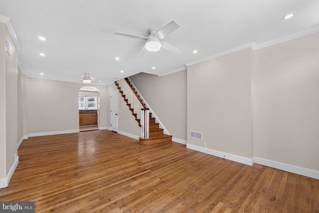 2043 S DARIEN ST, Philadelphia, PA 19148