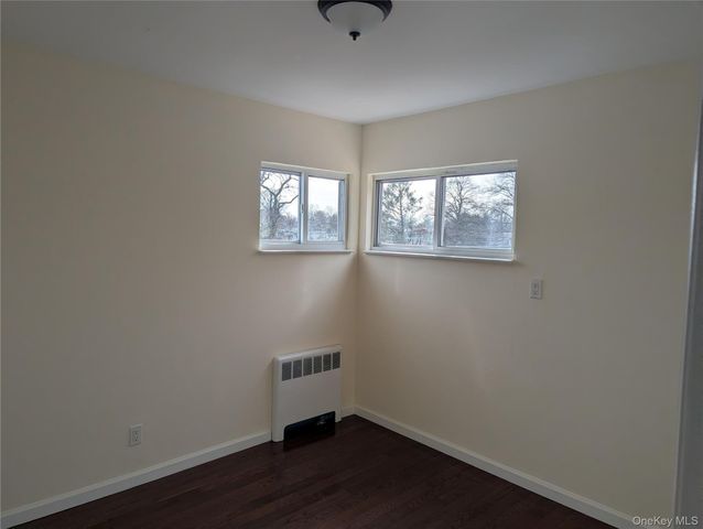 13710 64th Road, Flushing, NY 11367