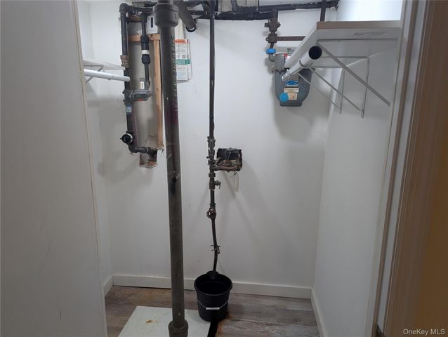 13710 64th Road, Flushing, NY 11367