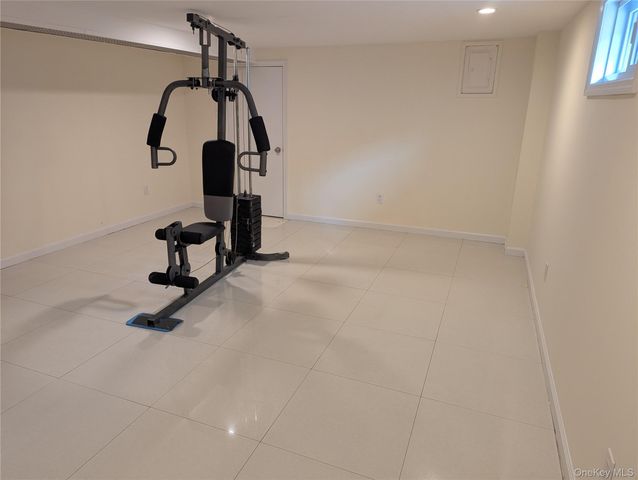 13710 64th Road, Flushing, NY 11367