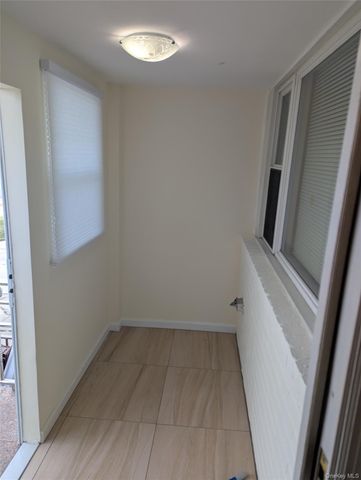 13710 64th Road, Flushing, NY 11367