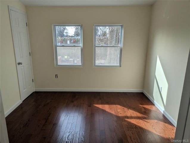 13710 64th Road, Flushing, NY 11367