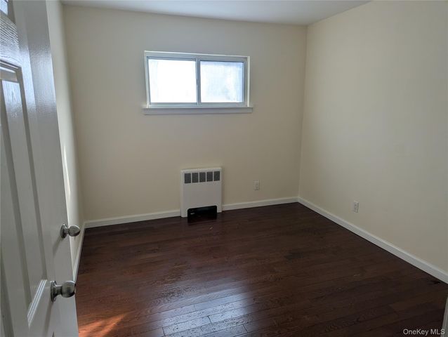 13710 64th Road, Flushing, NY 11367