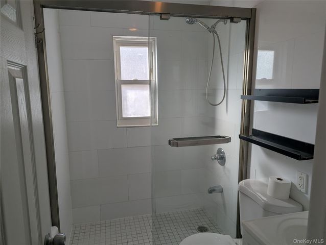 13710 64th Road, Flushing, NY 11367