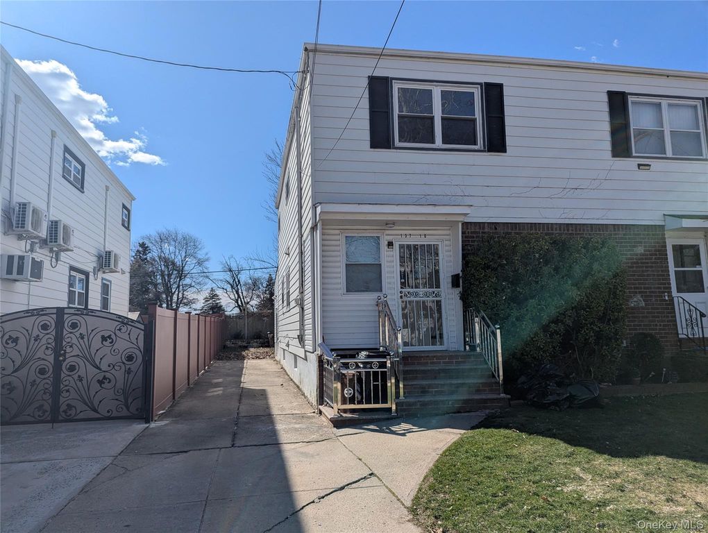 13710 64th Road, Flushing, NY 11367