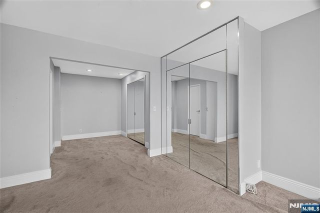 300 Winston Drive C3111, Cliffside Park, NJ 07010