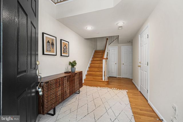 135 WOOTTON OAKS CT, Rockville, MD 20852