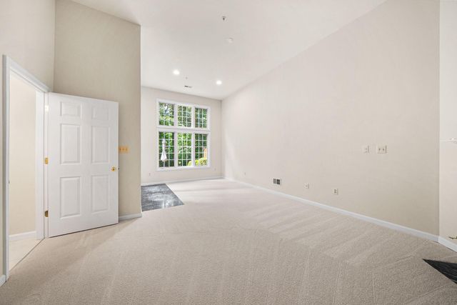 135 WOOTTON OAKS CT, Rockville, MD 20852