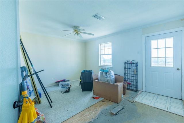1629 County Road 107 RD, Hutto, TX 78634