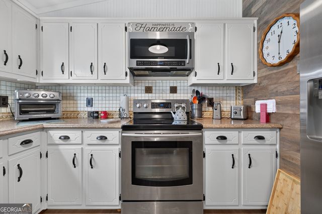 2475 Azalea Drive, Loganville, GA 30052
