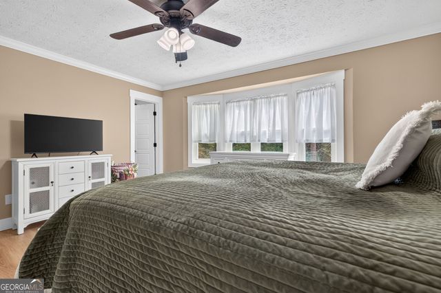 2475 Azalea Drive, Loganville, GA 30052