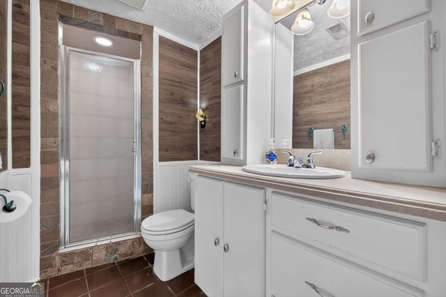2475 Azalea Drive, Loganville, GA 30052