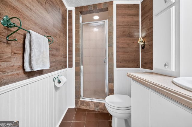 2475 Azalea Drive, Loganville, GA 30052