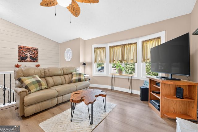 2475 Azalea Drive, Loganville, GA 30052