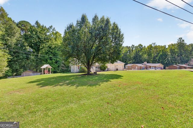 2475 Azalea Drive, Loganville, GA 30052