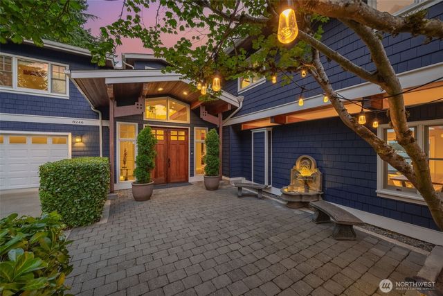 8246 E Mercer Way, Mercer Island, WA 98040