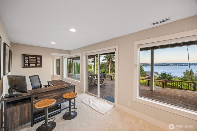 8246 E Mercer Way, Mercer Island, WA 98040