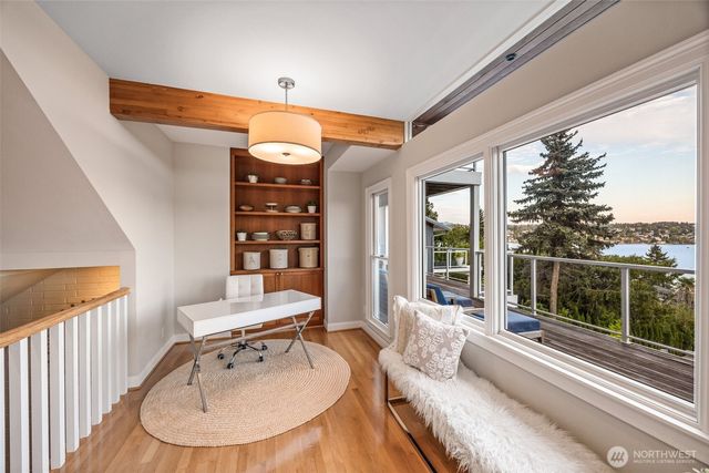 8246 E Mercer Way, Mercer Island, WA 98040
