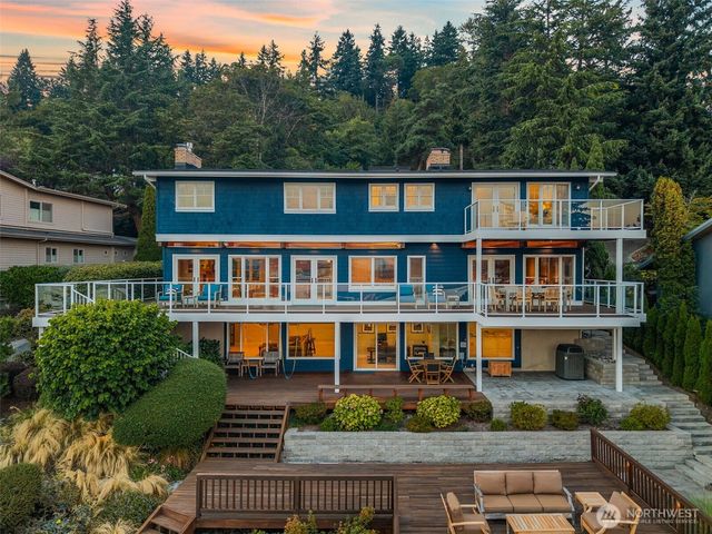 8246 E Mercer Way, Mercer Island, WA 98040
