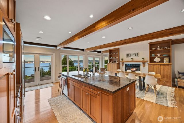 8246 E Mercer Way, Mercer Island, WA 98040