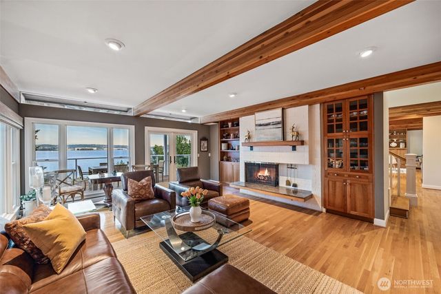 8246 E Mercer Way, Mercer Island, WA 98040