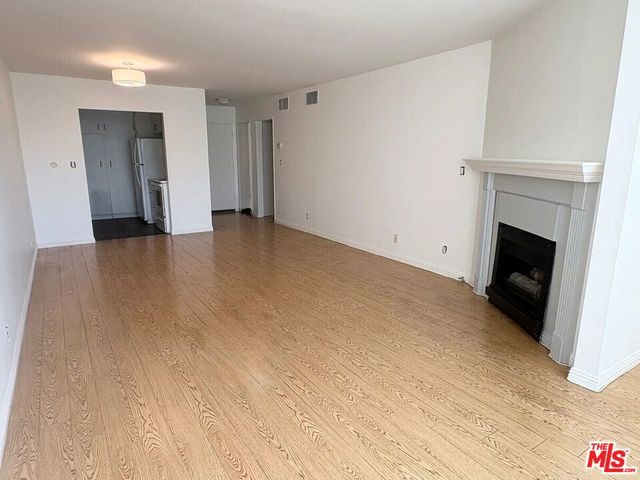 12830 Burbank Boulevard 107, Valley Village, CA 91607