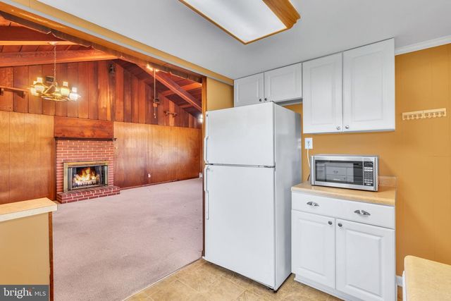 305 COLIEVILLE LN, Reedville, VA 22539
