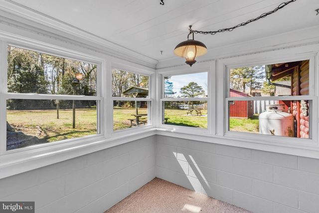 305 COLIEVILLE LN, Reedville, VA 22539