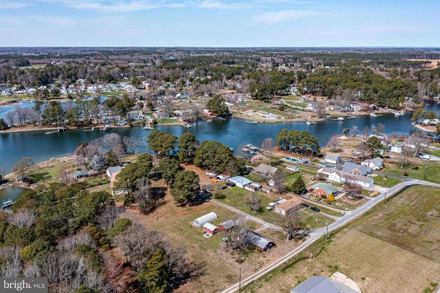305 COLIEVILLE LN, Reedville, VA 22539