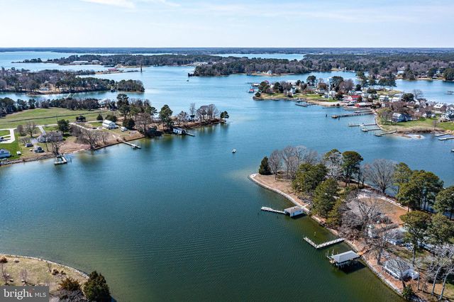 305 COLIEVILLE LN, Reedville, VA 22539