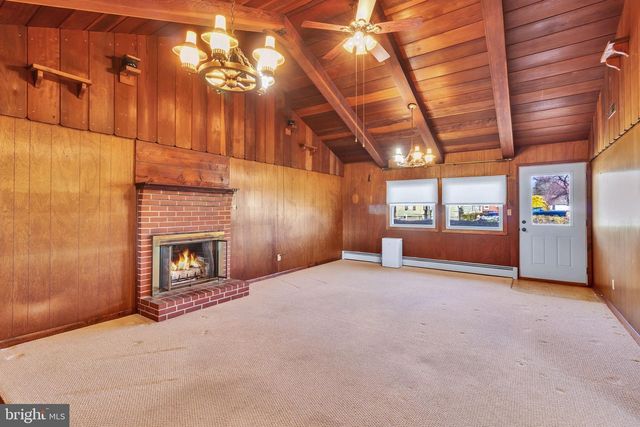 305 COLIEVILLE LN, Reedville, VA 22539