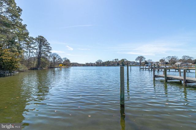 305 COLIEVILLE LN, Reedville, VA 22539