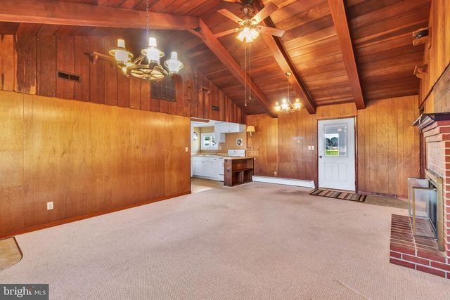 305 COLIEVILLE LN, Reedville, VA 22539