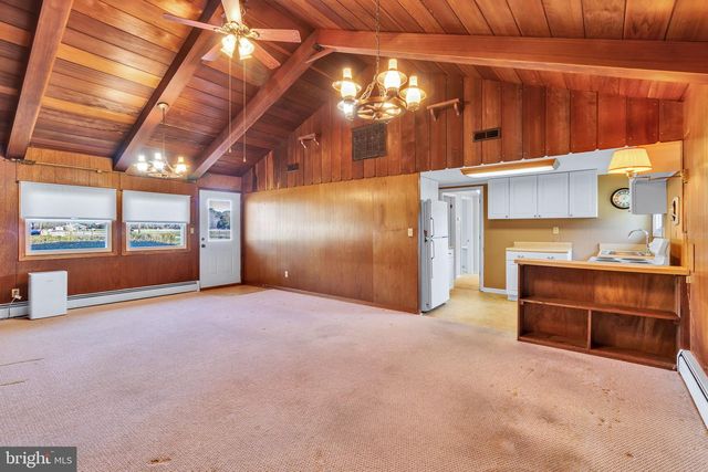 305 COLIEVILLE LN, Reedville, VA 22539