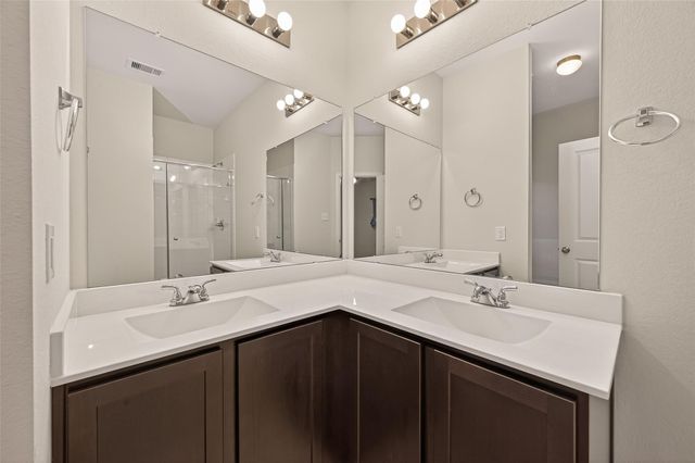 10010 Pine Valley Court, Baytown, TX 77521