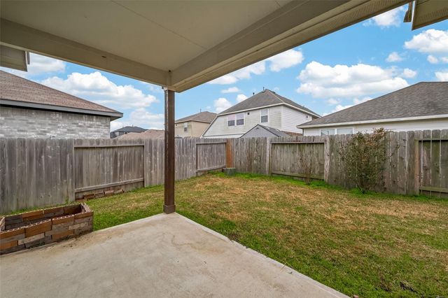 10010 Pine Valley Court, Baytown, TX 77521