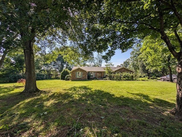 215 Williamsburg Cir, Brentwood, TN 37027