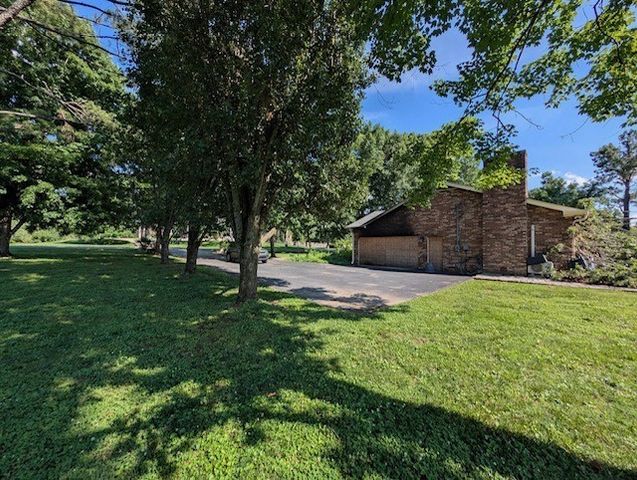 215 Williamsburg Cir, Brentwood, TN 37027