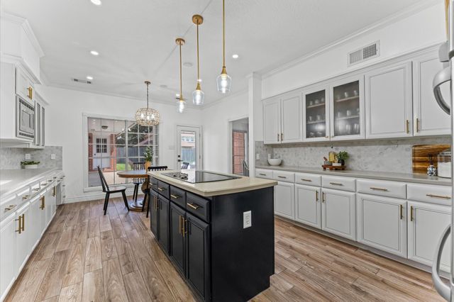 5018 Hastingwood Drive, Houston, TX 77084