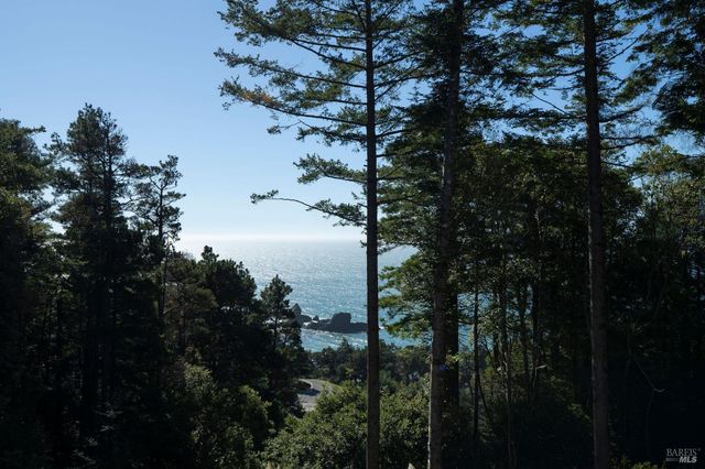 36780 Glennen Dr, Gualala, CA 95445