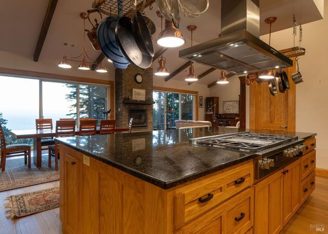 36780 Glennen Dr, Gualala, CA 95445