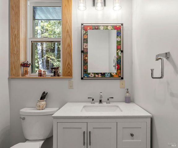 36780 Glennen Dr, Gualala, CA 95445