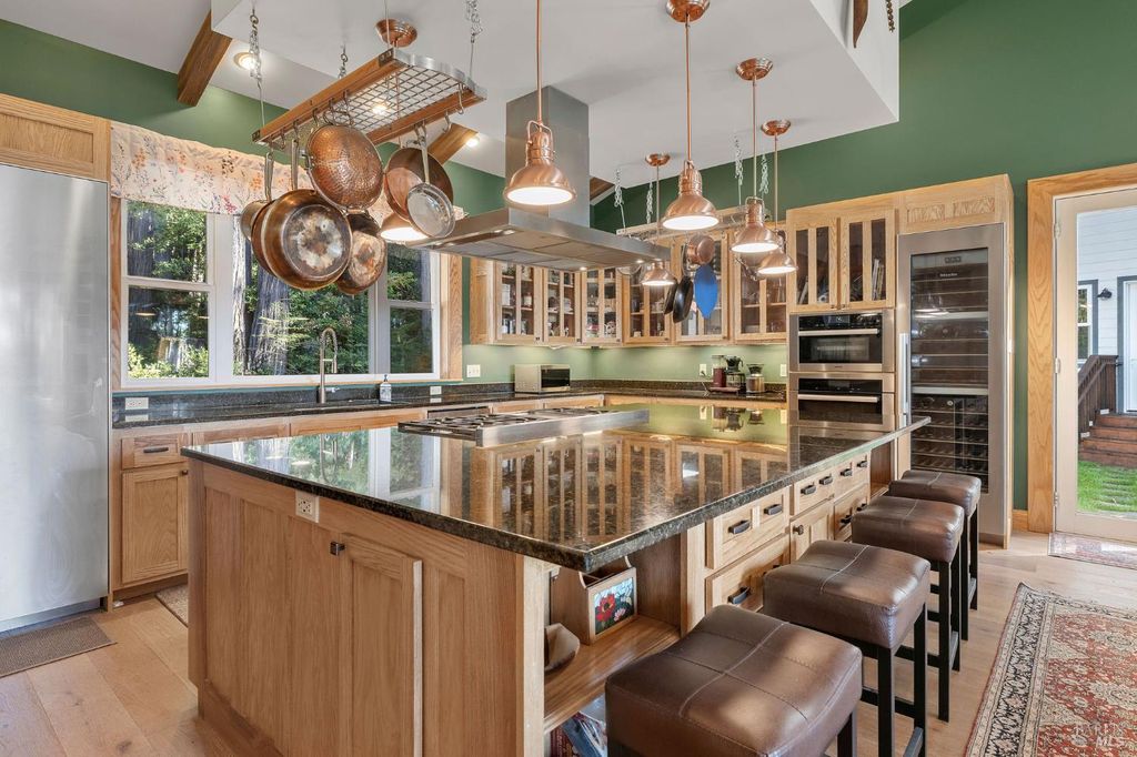 36780 Glennen Dr, Gualala, CA 95445