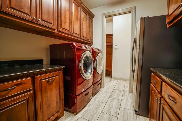 1387 Shadow Lakes Drive, Wills Point, TX 75169