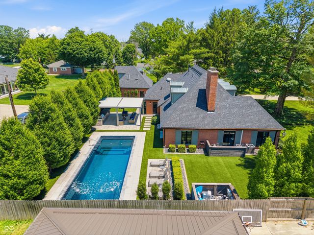 110 McClellan Road, Greenfield, IN 46140