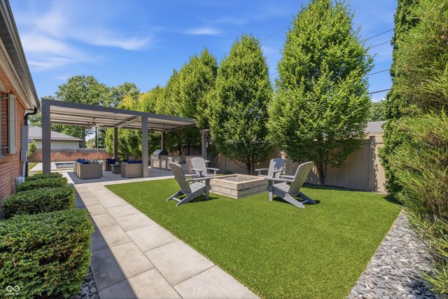 110 McClellan Road, Greenfield, IN 46140