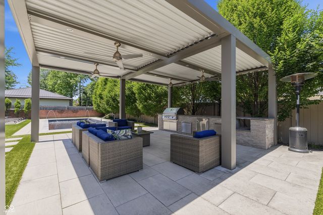 110 McClellan Road, Greenfield, IN 46140