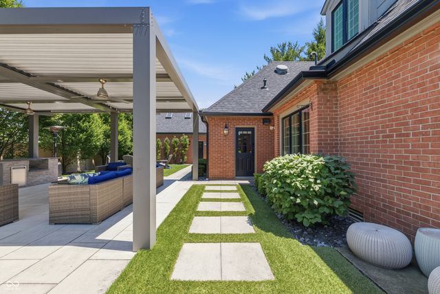 110 McClellan Road, Greenfield, IN 46140