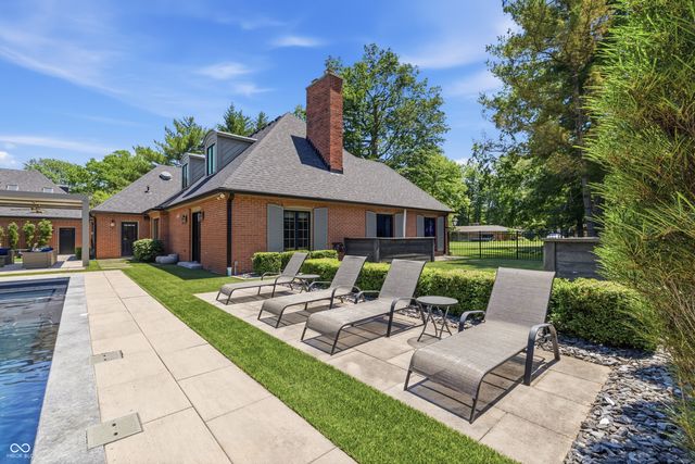 110 McClellan Road, Greenfield, IN 46140